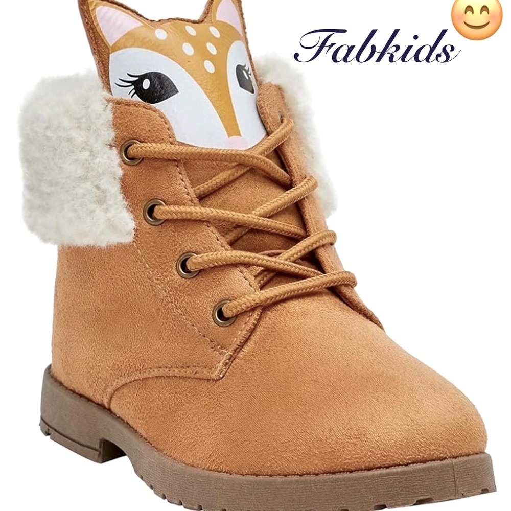 EUC: Fabkids Brown Deer Chic Tan Boots with Faux Fur